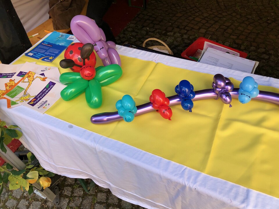 Luftballon modellieren - NiMas KinderEventAgentur